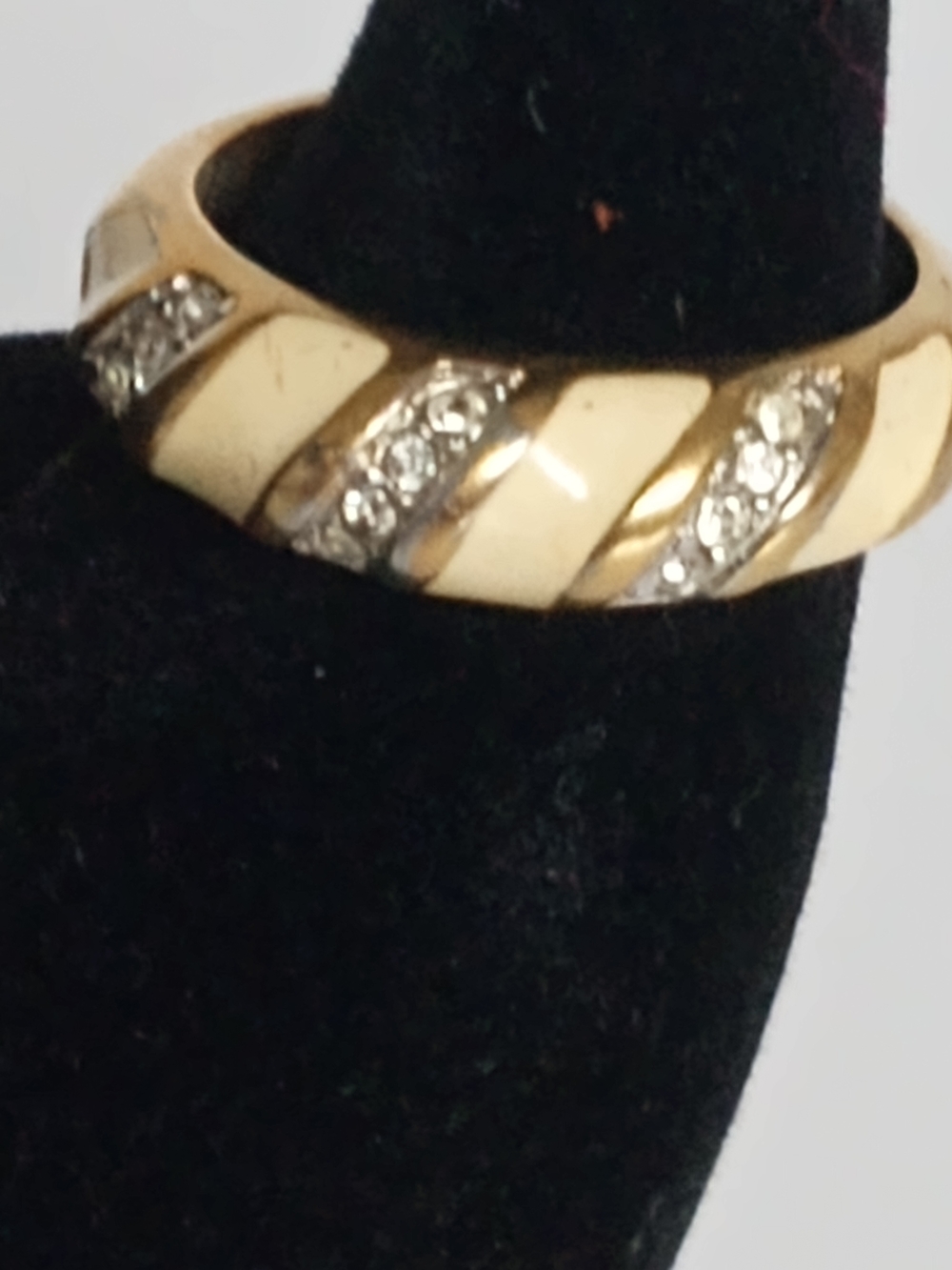 Vintage Women's 18k Gold HGE (Electroplate) Cream Enamel Ring With Rhinestones.